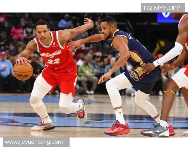 鹈鹕与火箭激战正酣NBA直播精彩瞬间回顾与分析